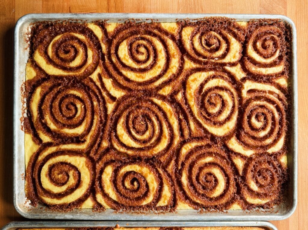 cinnamon swirl sheet pan pancakes