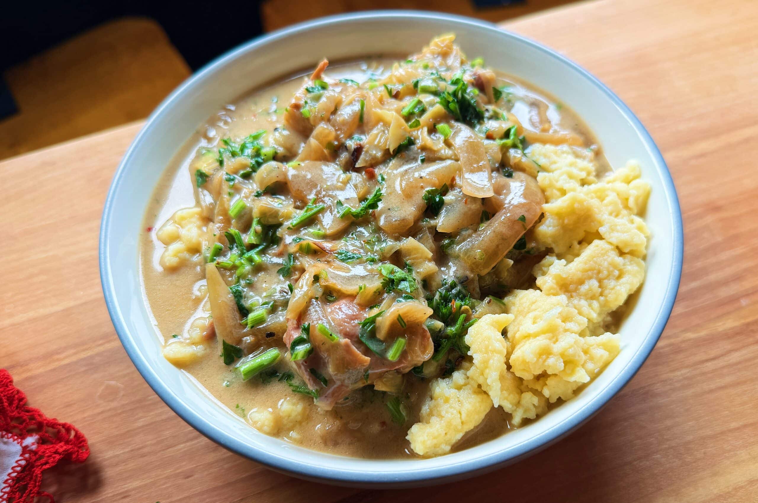 chicken stew with onions and cabbage